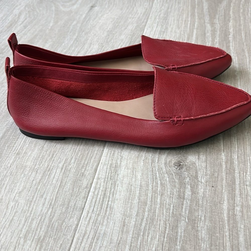 Aldo woman’s Red Leather Pointed Toe Flats size 9 - Picture 3 of 9